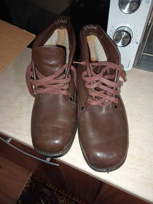 чисто нови боти № 41 естествена кожа телешки бокс .