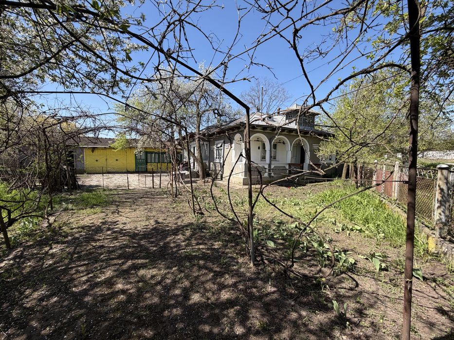 Casă de vânzare+teren 4000m2 la 10km de VS