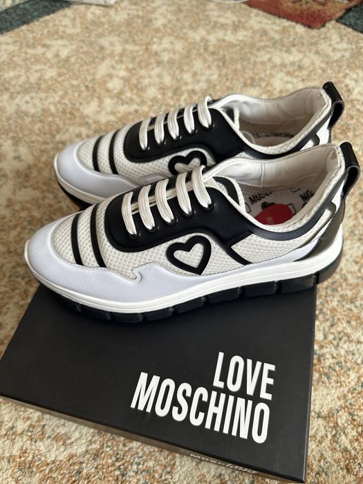 Vand adidasi Love Moschino( Tommy, Guess, Calvin, Ralph)