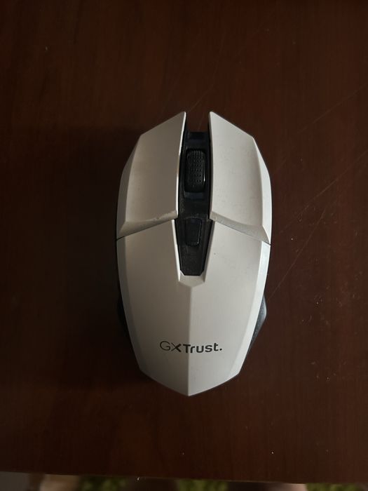 Mouse- cu lumini, mousepad, tastatura-cu lumini