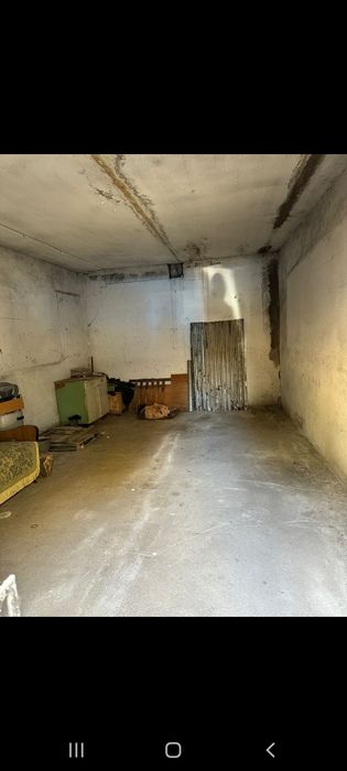 Продам ГАРАЖ в центре города.