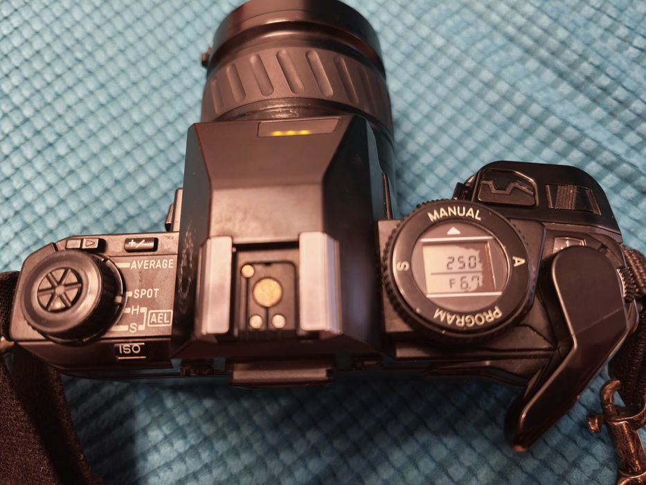 Slr Minolta 9000 AF + obiectiv Minolta 35–70mm f/4 + curea originală