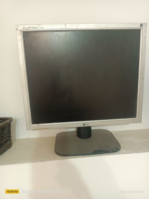 Монитори,компютри