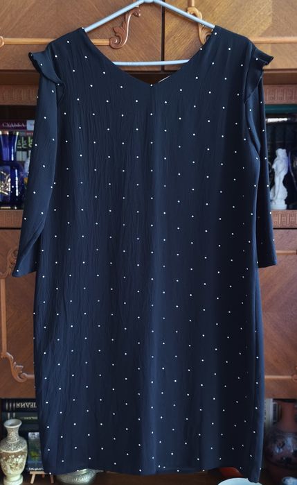 Платье чёрное 48 размер