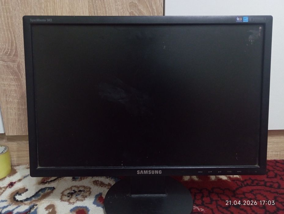 Монитор Samsung SyncMaster 943NW