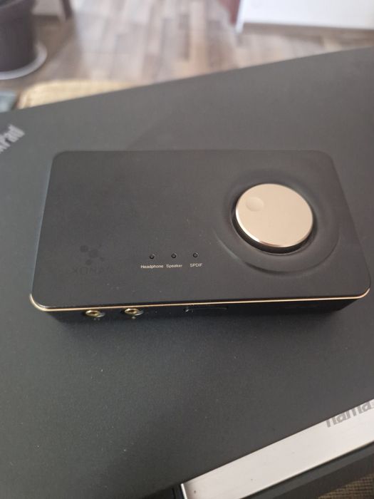 ASUS Xonar U7, Placă de sunet externă  – USB, 7.1, DAC Cirrus Logic