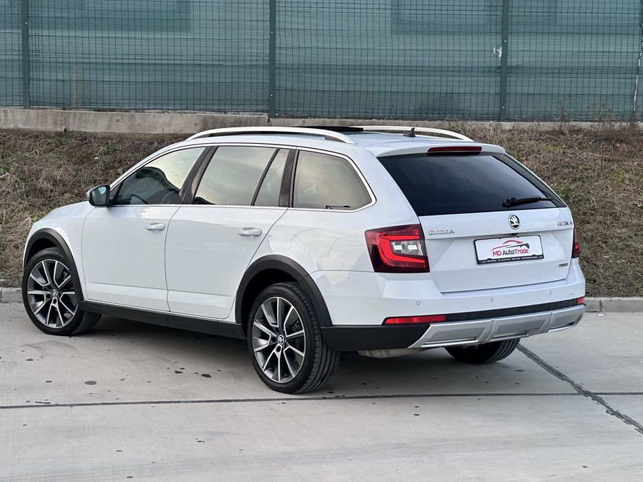 Skoda Octavia SCOUT - 2017 /2.0 TDI DSG 4x4 / Panoramic / RATE / Keyless GO&Entry / Full LED / Apple CarPlay