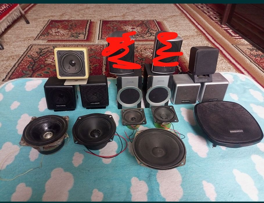 Продам сабвуфер microlab m890.