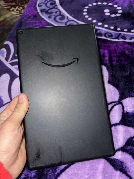Vând tableta Amazon fire 10HD