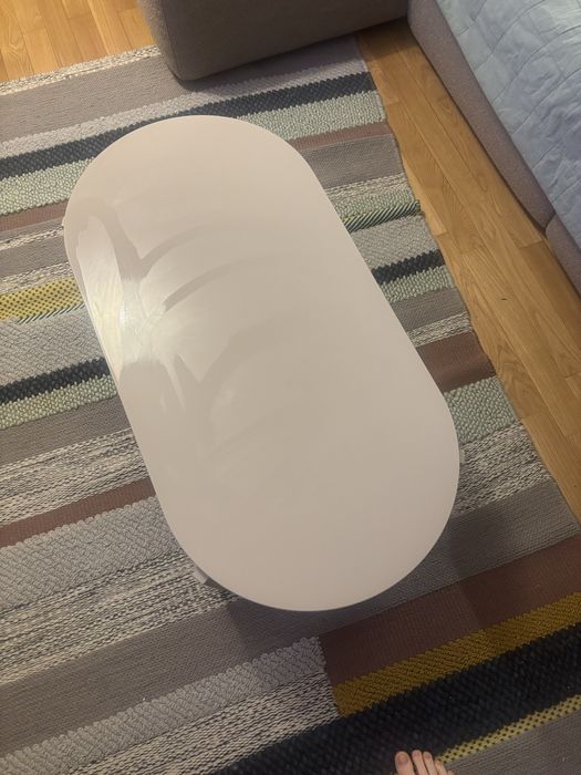 Masuta de cafea bej deschis - stare f buna