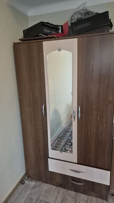 Продам шкаф в нормальном состоянии