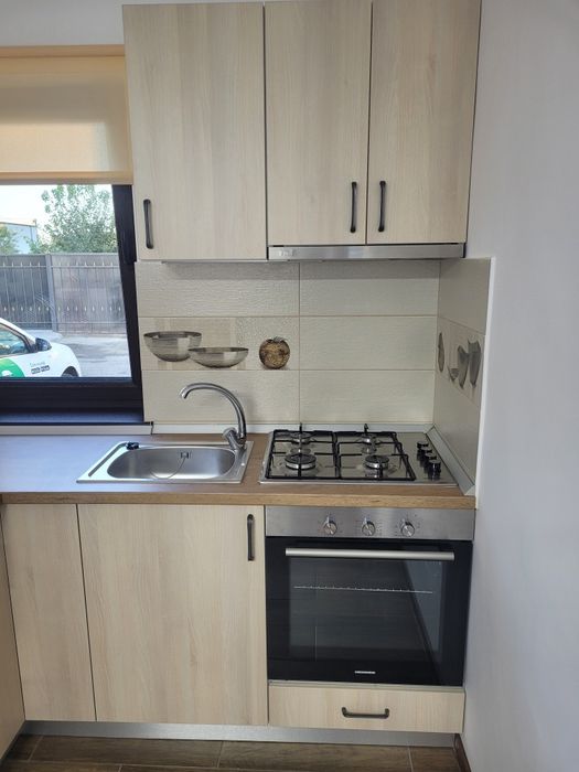 Închiriez  Garsonieră  1350 lei si apartament 2000 lei in Manolache Il