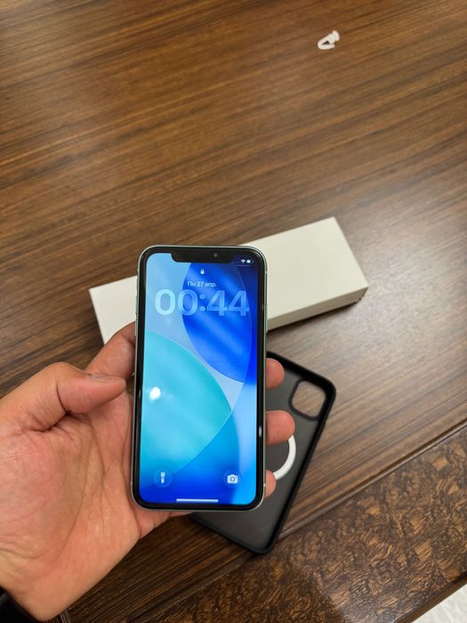 Apple Iphone 11, 64Гб - продаю свой телефон