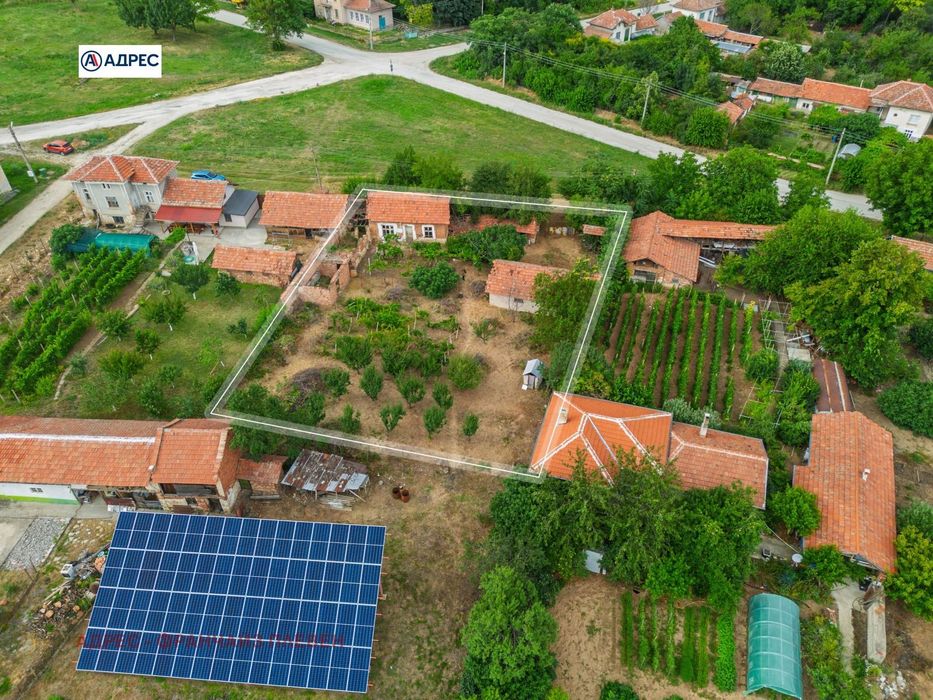 Продава се Къща в с. Пелишат, Област Плевен - 85 кв.м за 293 €/кв.м - Снимка #2