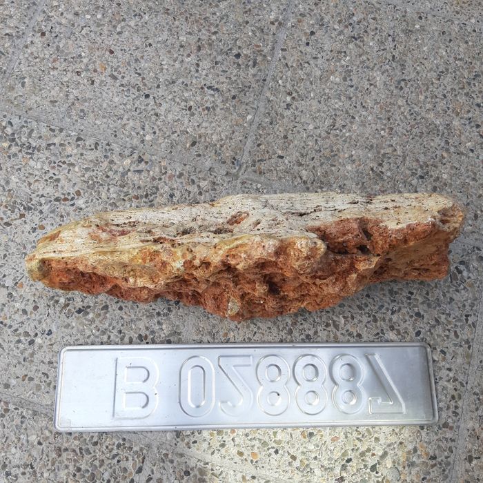 Piatră naturală decorativă trei straturi, inserții diferite culori Mar