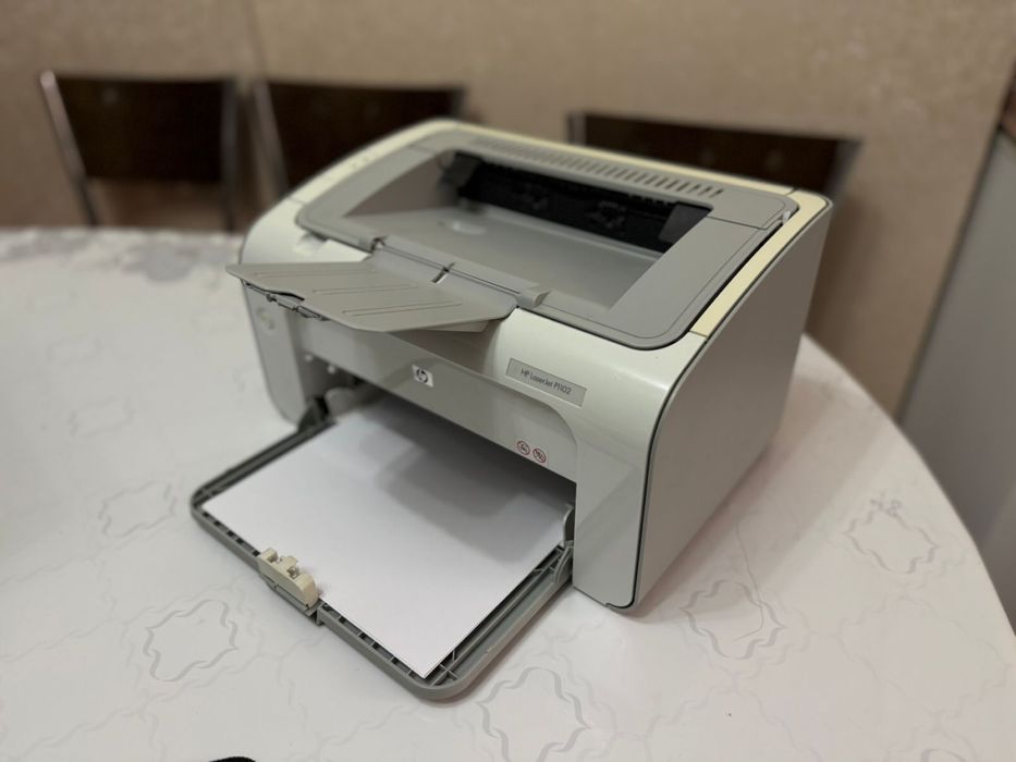 Продам принтер HP LaserJet P1102
