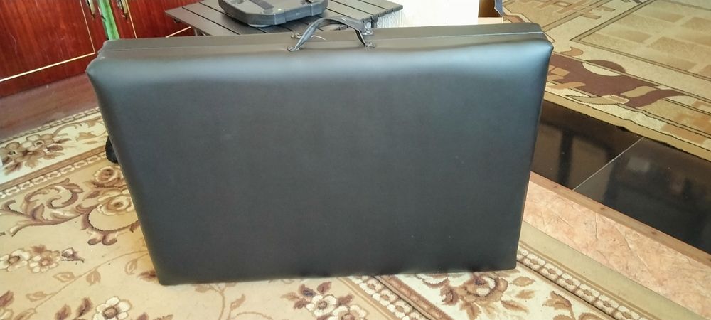 Кушетка массажная