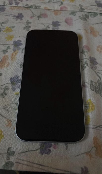 Продава се Iphone 15 128gb