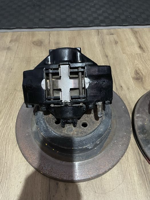 Суппорт 2pot subaru