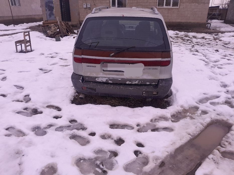 Митсубиси спейс вагон