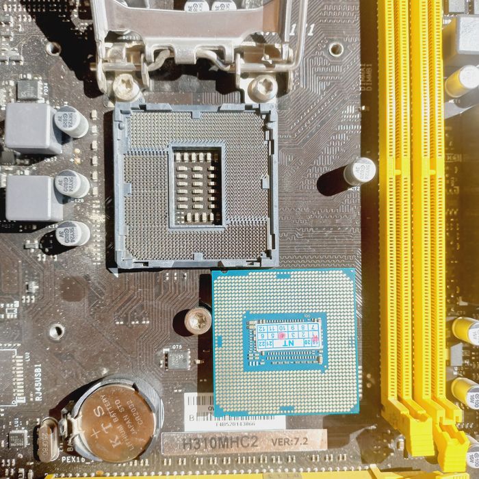 H310 plata + protsessor + RAM 4GB