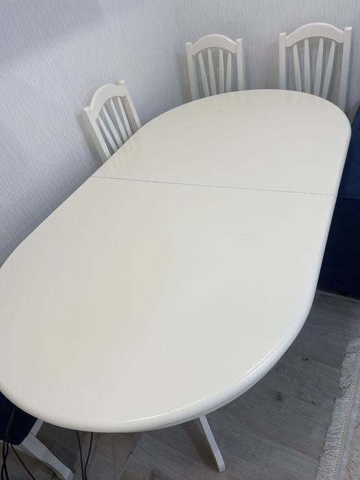 Продам стол в идельном состоянии