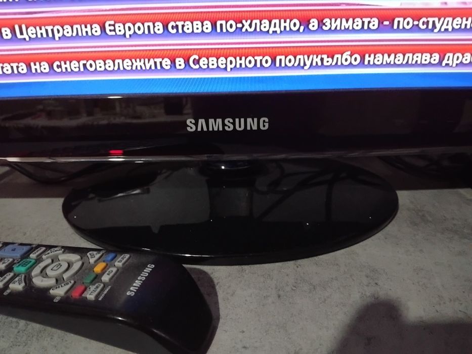 Телевизор Samsung 22 инча
