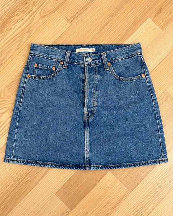 Fustă Levi’s Premium Ribcage din denim albastru, talie înaltă – Mărimea M