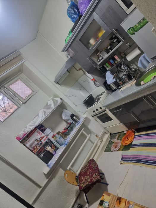 Срочно 1-комнатная 1/1/4  северний алмазар