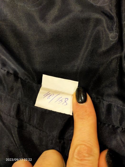 Продам жилетки для школьника