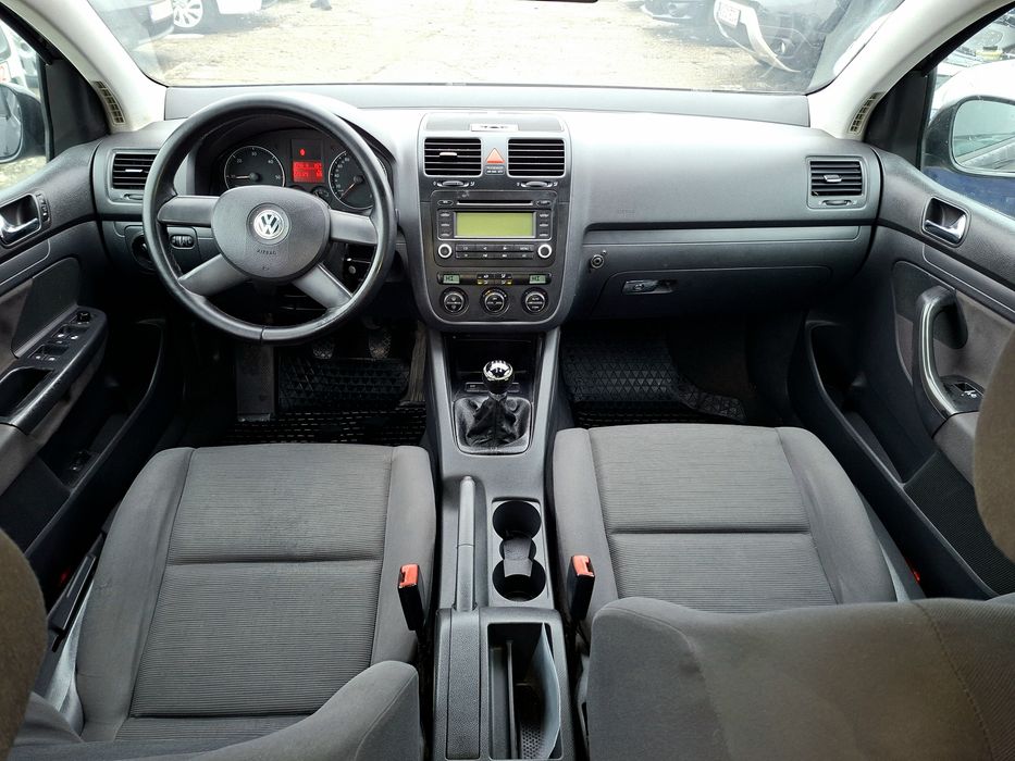 Wolkswagen Golf 5,Diesel 1.9 TDi,105 CP,Full, Impecabila,Proprietar