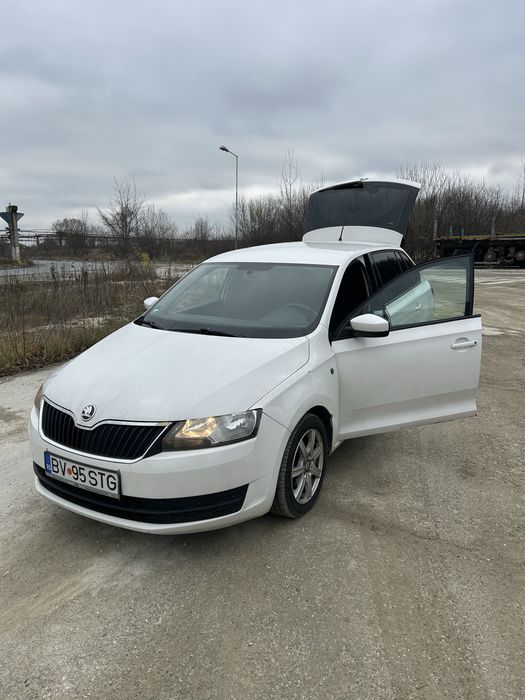 Vand skoda rapid 1.6 90 cai hatchback