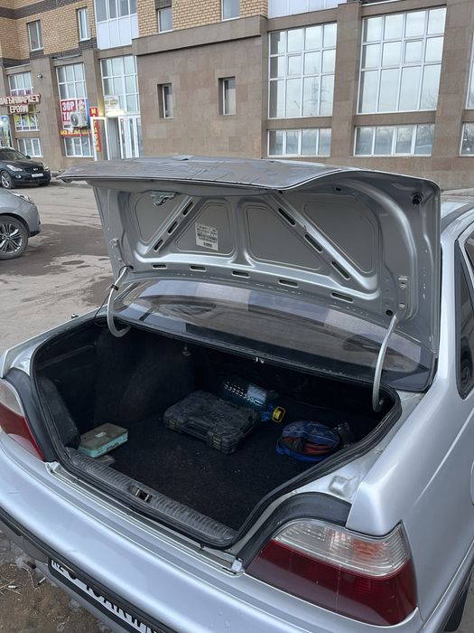 Нексия Донс