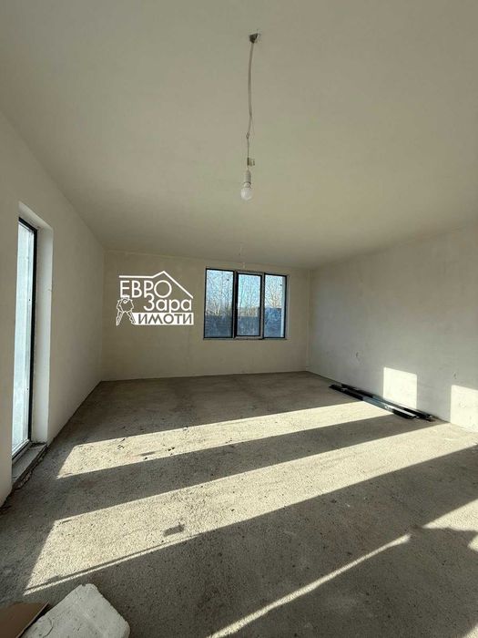 УНИКАЛНА новопостроена КЪЩА в село Змейово