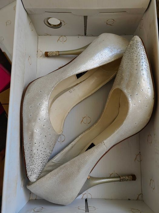 Туфли бу-5000 тг