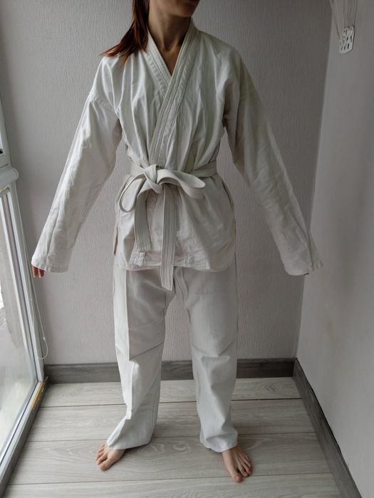 Кимоно для занятий карате