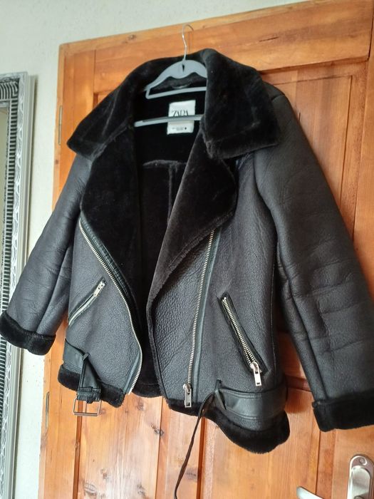 Зара (яке от изкуствена кожа)