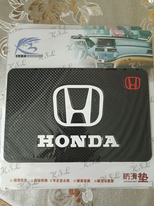 Коврики для мобильных телефонов, планшетов.