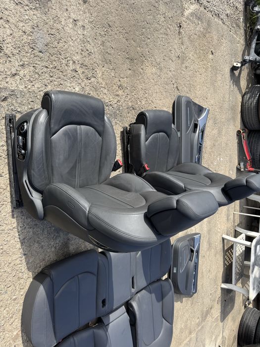 Кожен салон от Ауди А8 2015 г