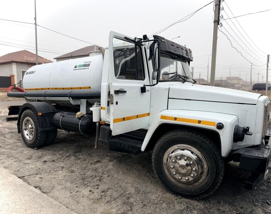 Ассенизатор ГАЗ 4,2 куба