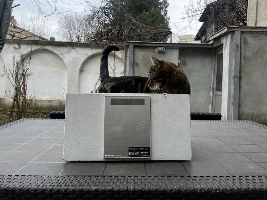 Sistem Audio Panasonic SC-HC402 – Bluetooth, CD, DAB+, Design Slim