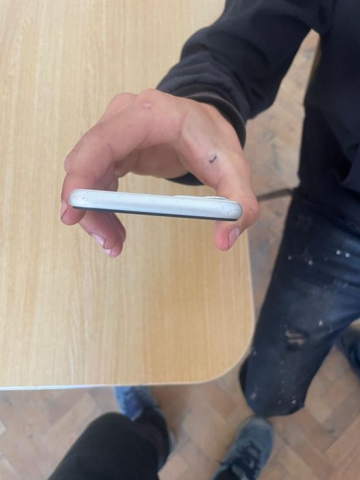 Iphone 11 simplu 128gb