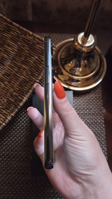 Продаётся Samsung S23

256 GB