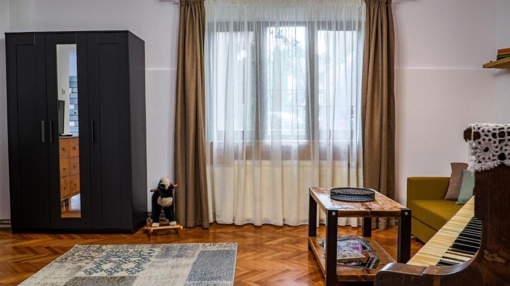 Apartament de închiriat