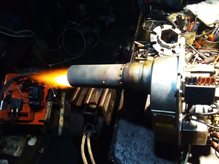 Arzător cu preîncălzire funcțional buderus, weissmann pe amestec  ulei