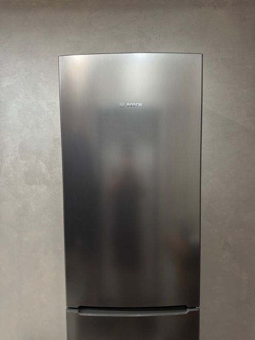 Продам Холодильник Bosch
