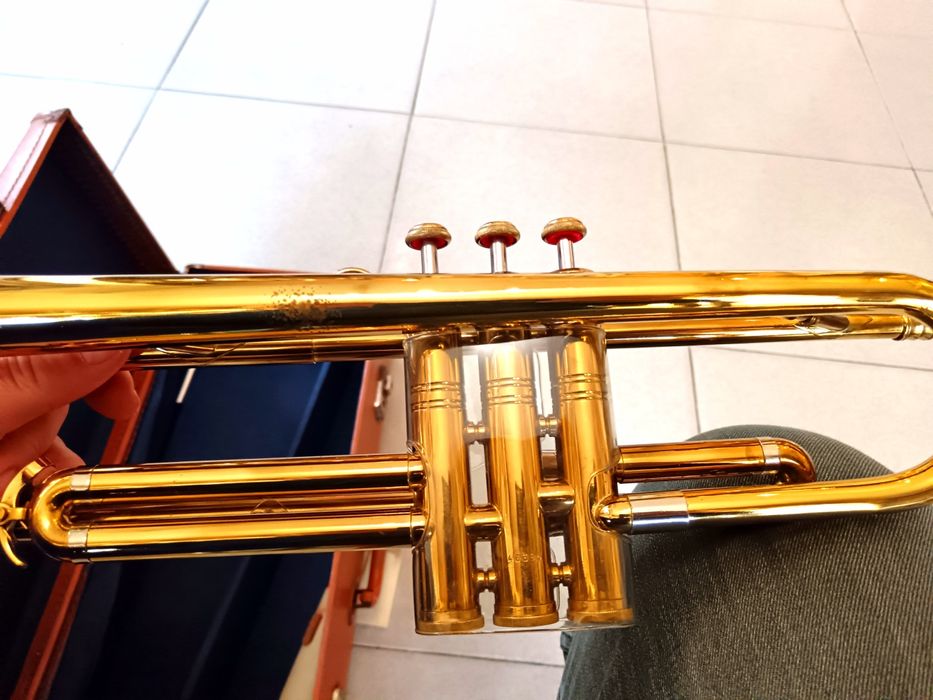 Тромпет Zelmer със сурдина и мундщук