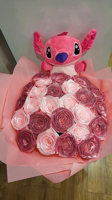Букет Стич и вечни рози