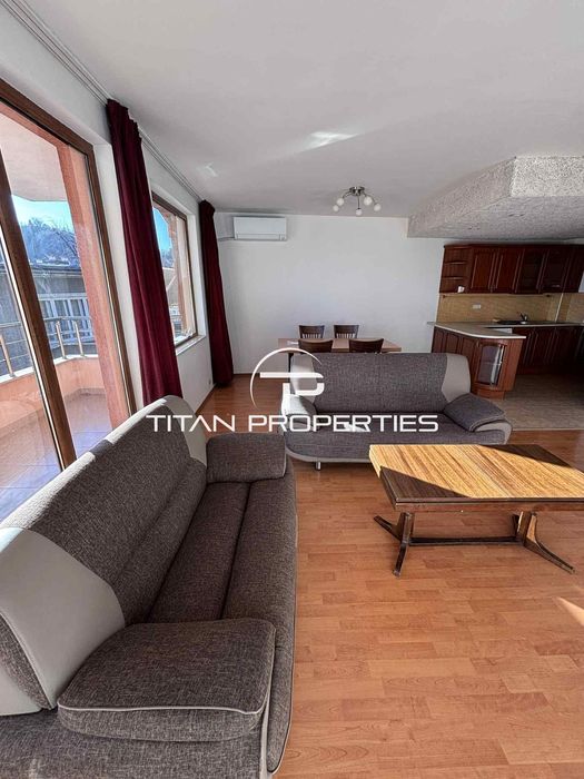 Тристаен апартамент под наем в Център