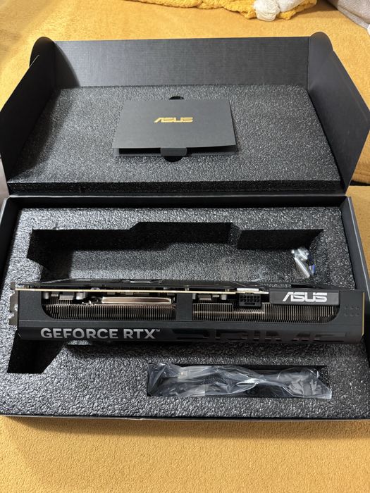 Placa video ASUS GeForce RTX 5080 PRIME OC 16GB GDDR7 256-bit DLSS 4.0